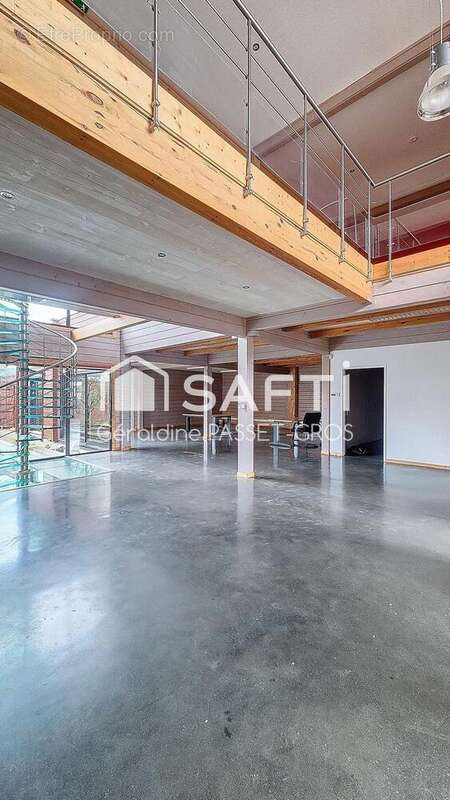 Photo 5 - Commerce à MONTELIER