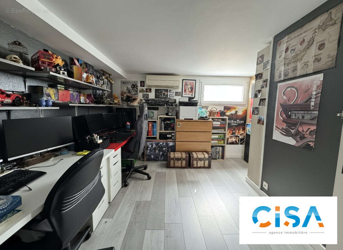 Maison 166 m² à Verneuil-En-Halatte  - photo 8