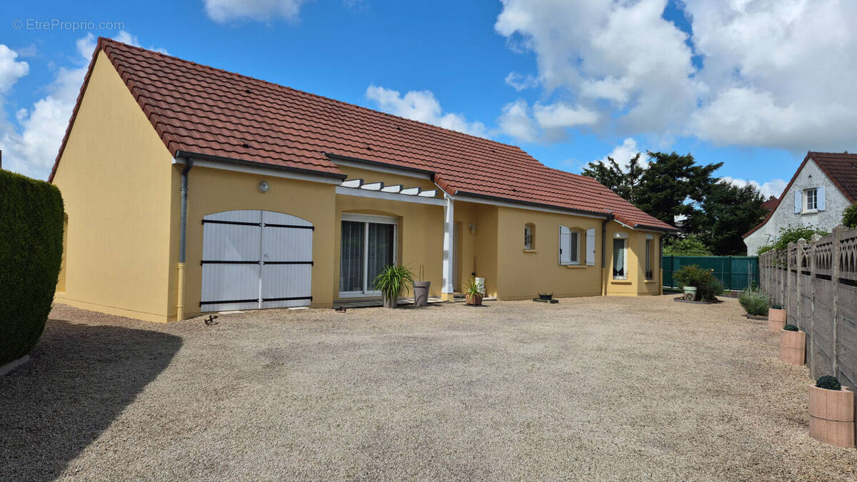 Maison à PARAY-LE-MONIAL