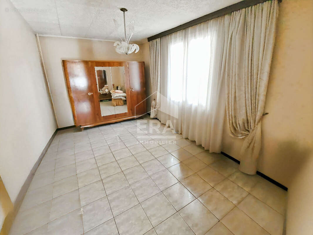 Appartement à SALON-DE-PROVENCE