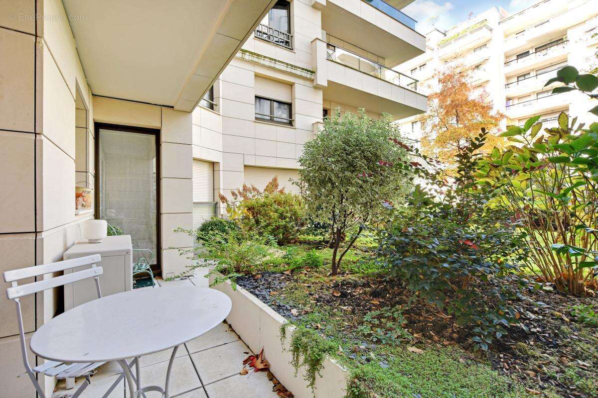 Appartement à LEVALLOIS-PERRET