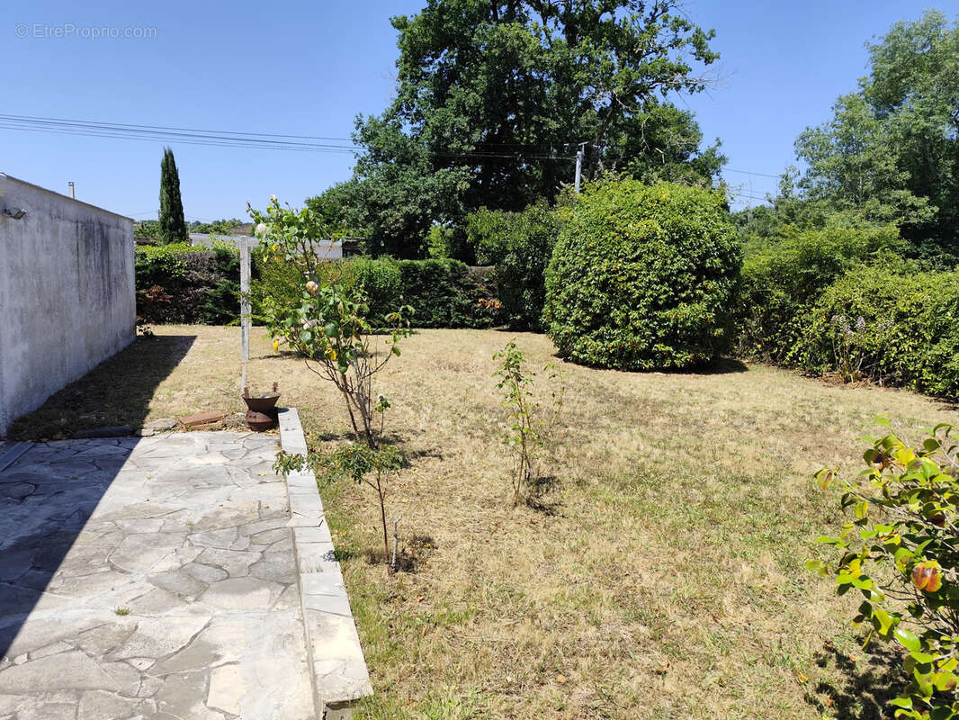 Maison à MONTPON-MENESTEROL