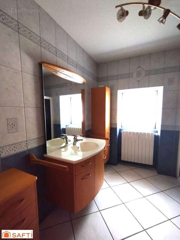 Maison 228 m² à Lachapelle-Sous-Chaneac  - photo 7