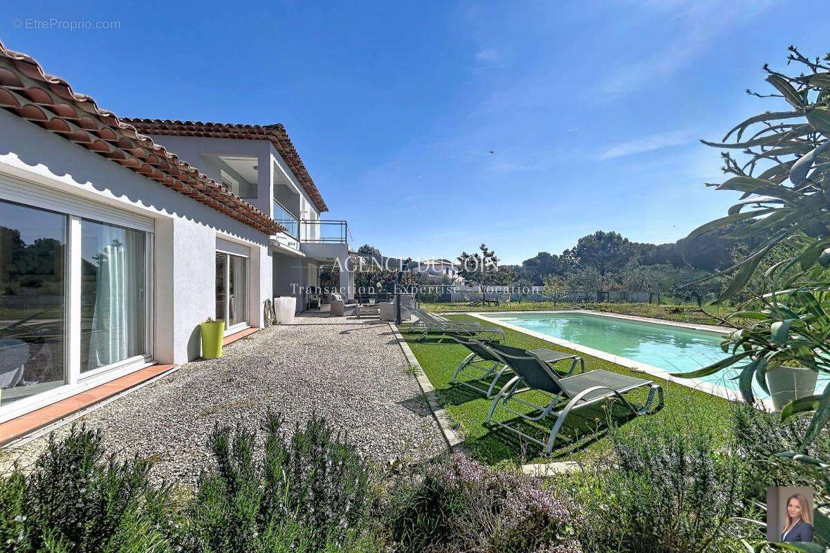 Maison à LA MOTTE