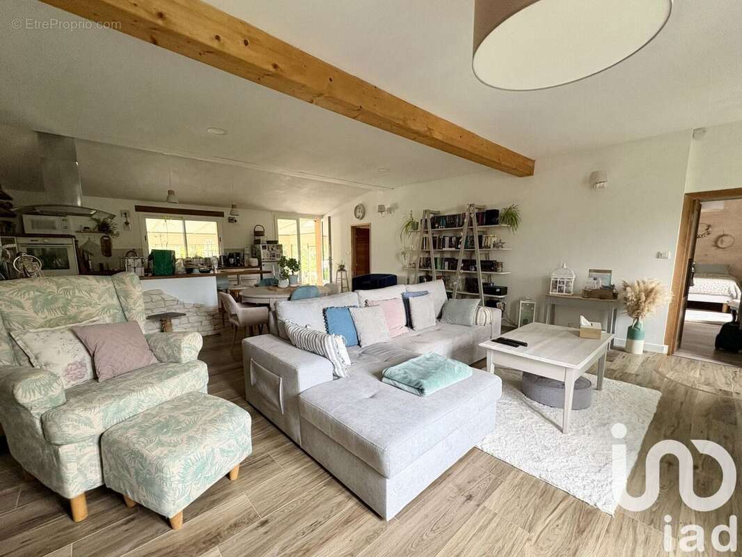 Photo 2 - Maison à MOREILLES