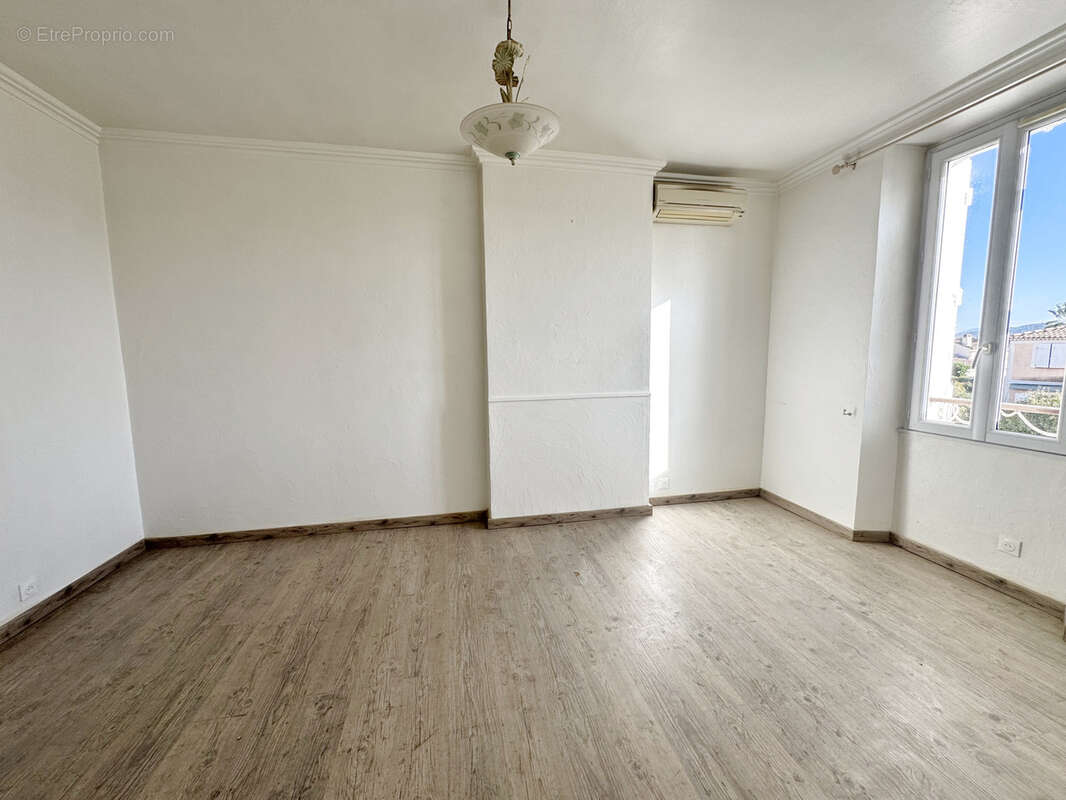 Maison à LA FARLEDE