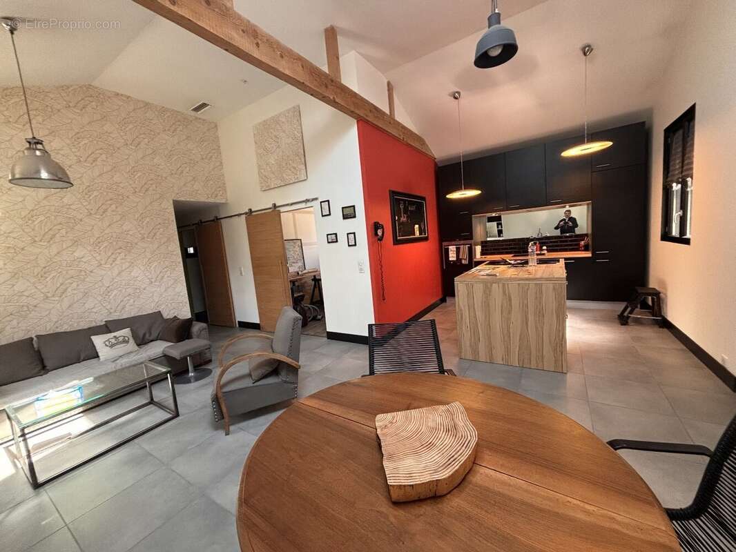 Maison à CASTELNAU-LE-LEZ