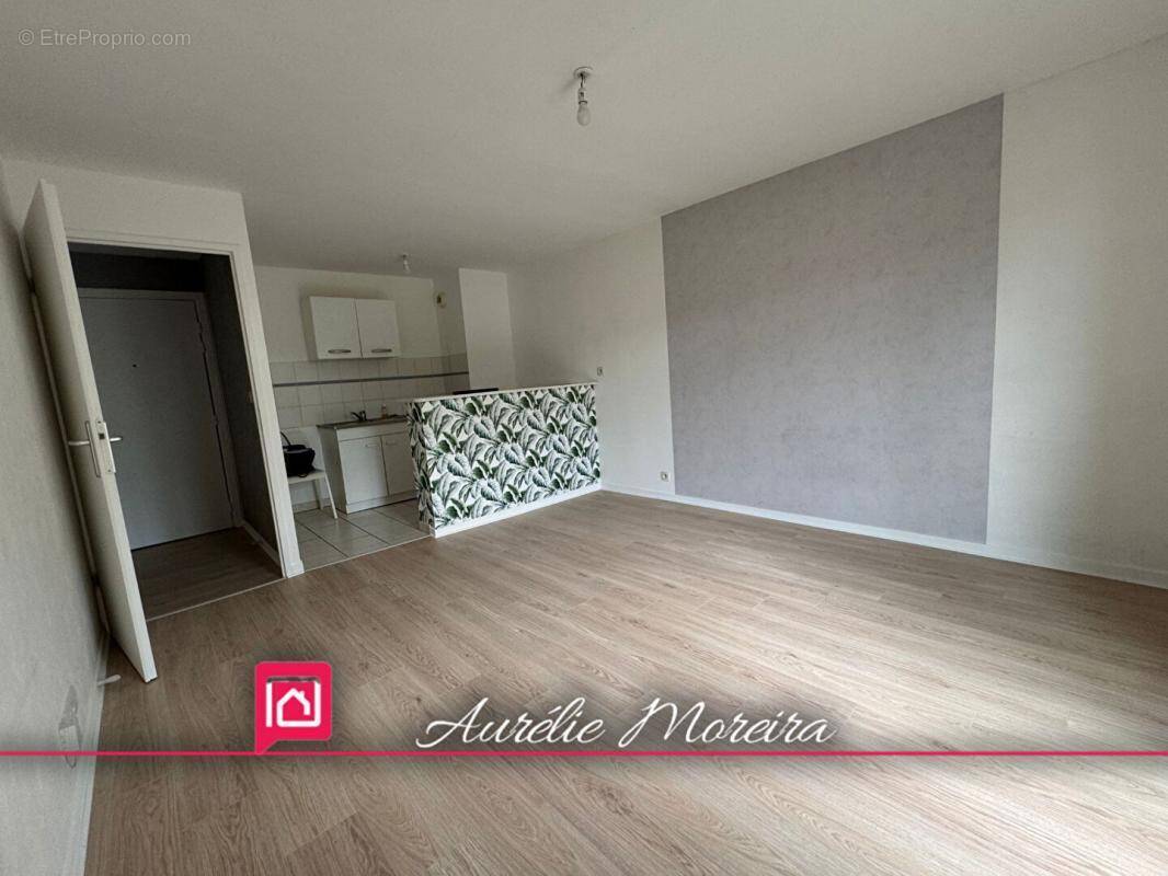 Appartement à LA CHAUSSEE-SAINT-VICTOR