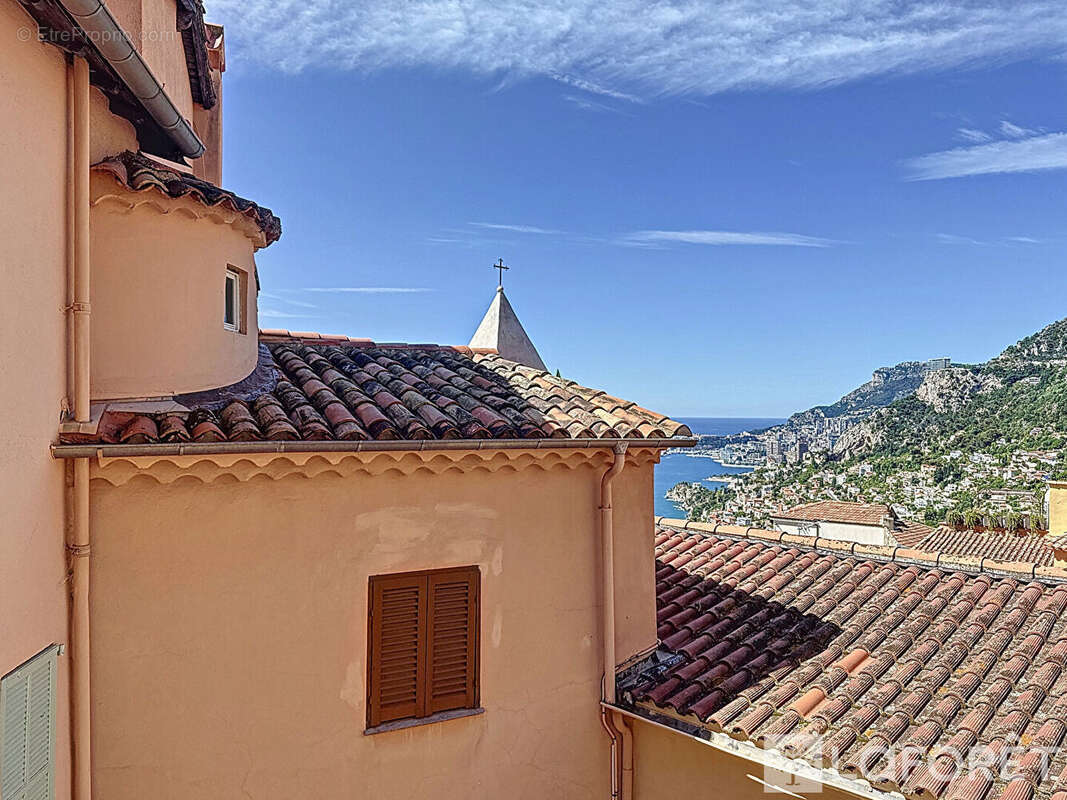 Appartement à ROQUEBRUNE-CAP-MARTIN