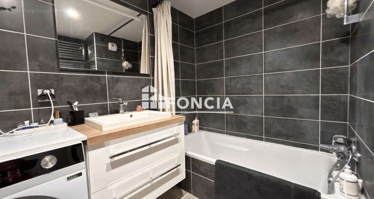 Brison saint innocent – elegant t2 en rez de jardin a quelques pas du lac avec cave et garage - photo 6