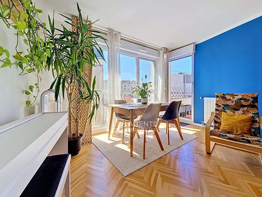 Appartement à ASNIERES-SUR-SEINE