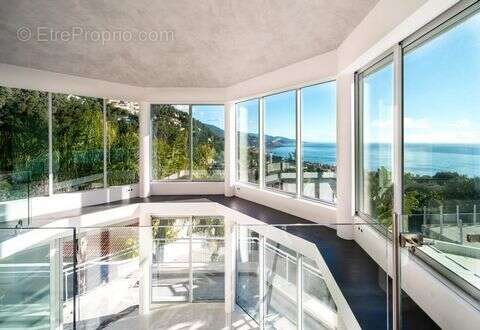 Maison à ROQUEBRUNE-CAP-MARTIN