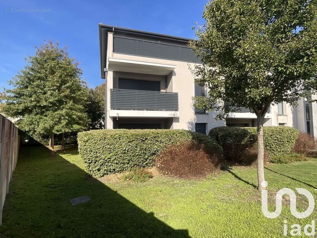 Photo 2 - Appartement à PAREMPUYRE