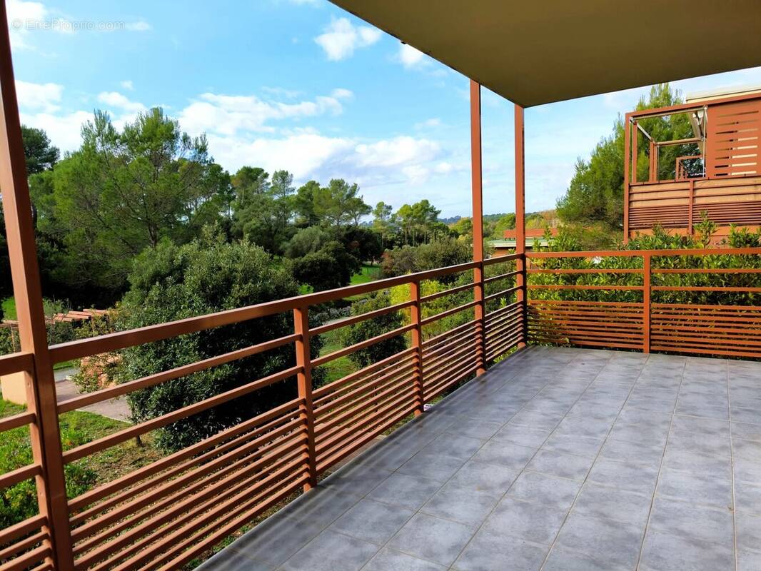 Appartement à FREJUS