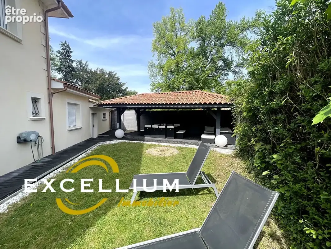 Maison Rochetaillée Sur Saone 200 m2 sur 1200m2 de terrain - photo 14