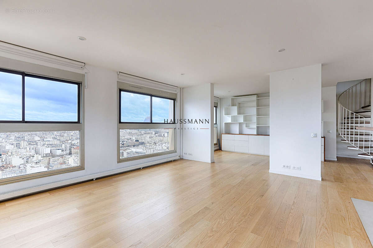 Appartement à PARIS-15E