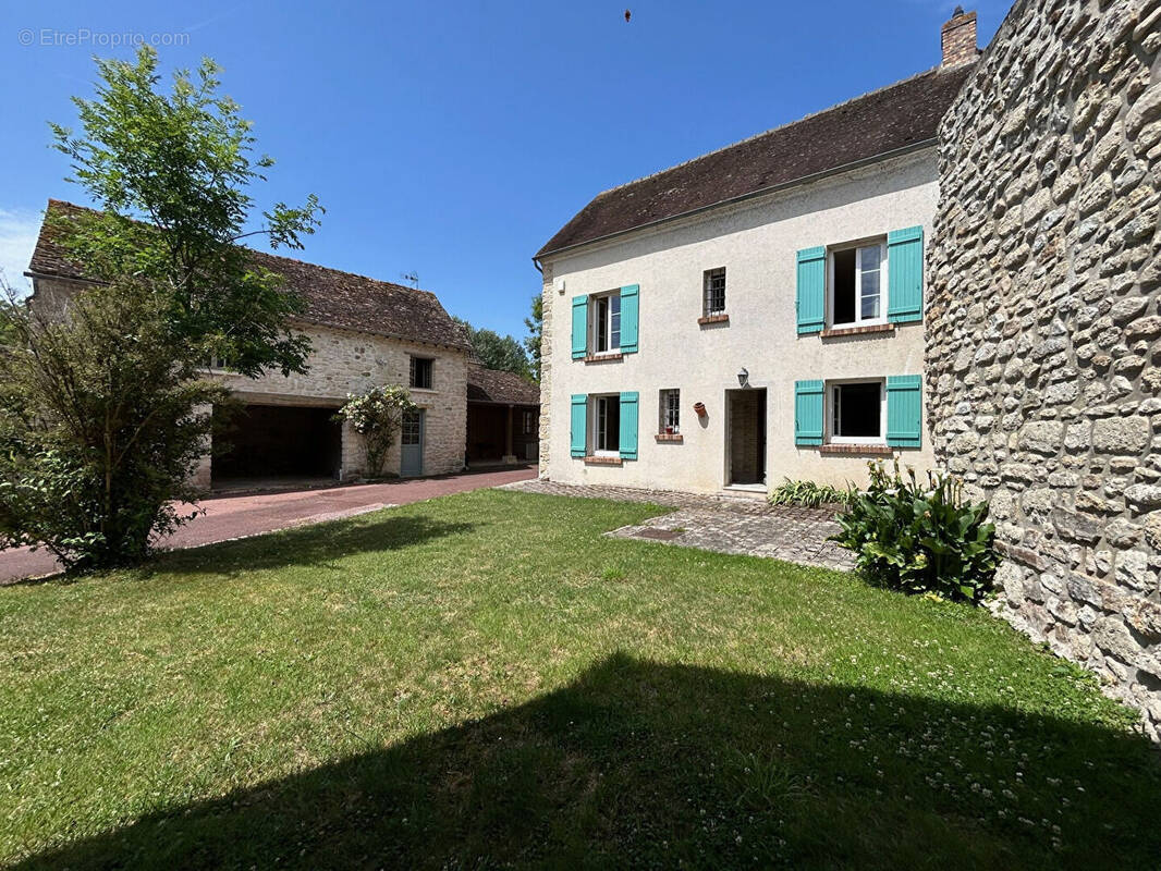 Maison à PONTOISE