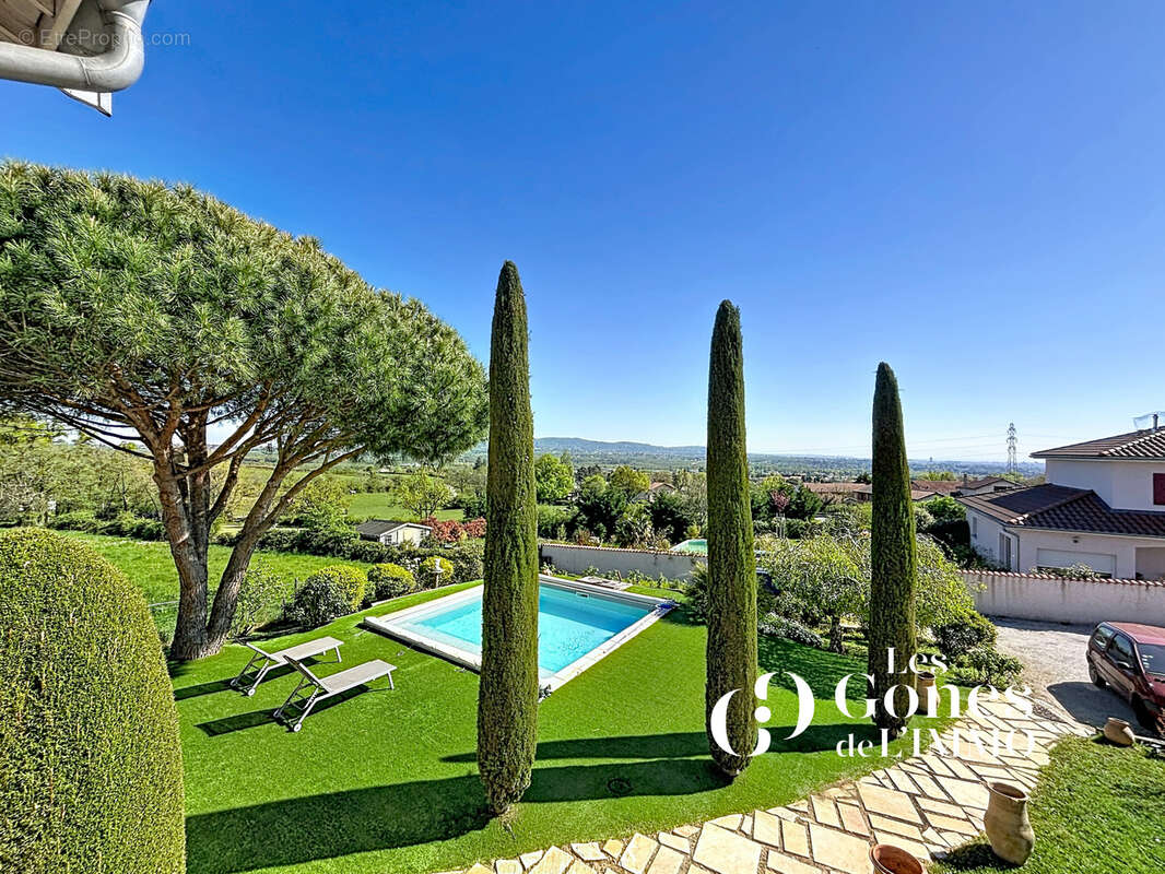 Maison à SAINTE-CONSORCE