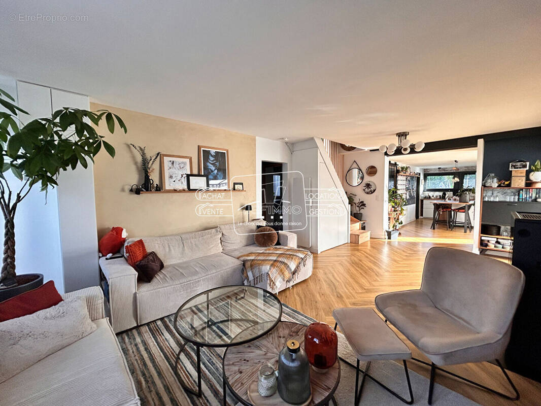 Maison à SAINT-SEBASTIEN-SUR-LOIRE