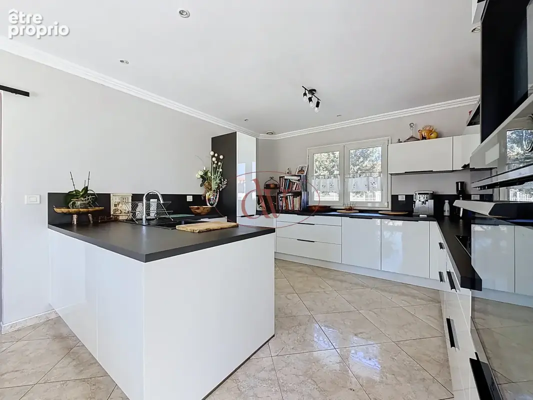 EXCLUSIVITÉ, 6 chambres,  Superbe maison familiale à POLLESTRES, 230 m2 sur terrain de plus de 3000 m2 - photo 9