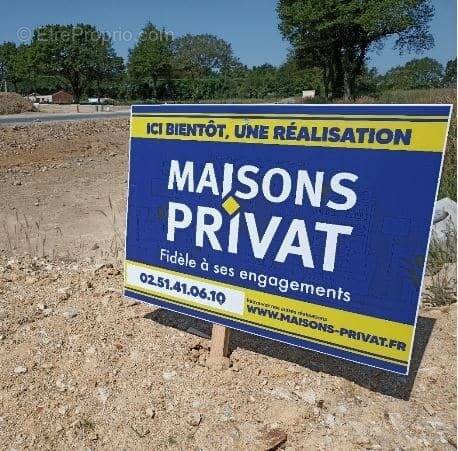 Terrain à LA ROCHE-SUR-YON