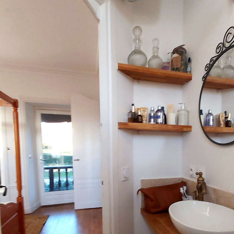 Appartement à SAINT-REMY-LES-CHEVREUSE