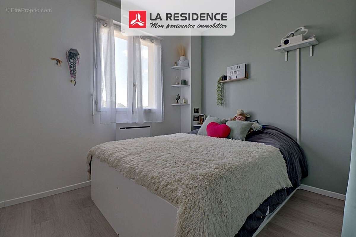 Maison à MAURECOURT