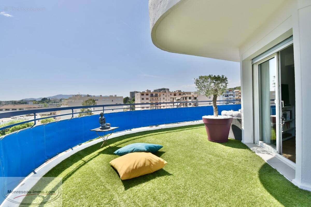 Appartement à LE CANNET