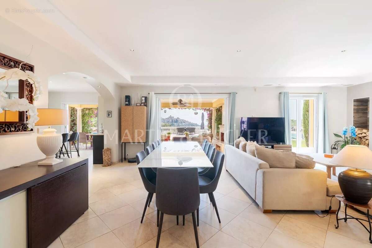 Maison à CAGNES-SUR-MER