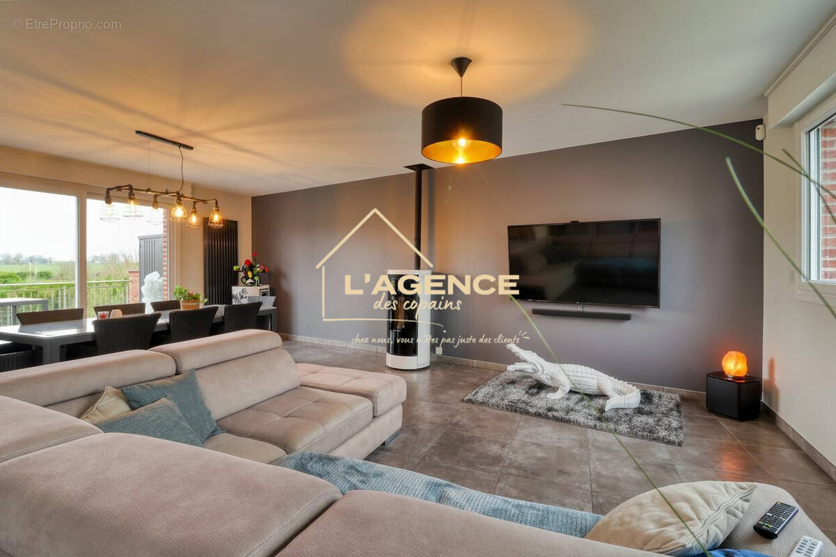 Maison à HAZEBROUCK