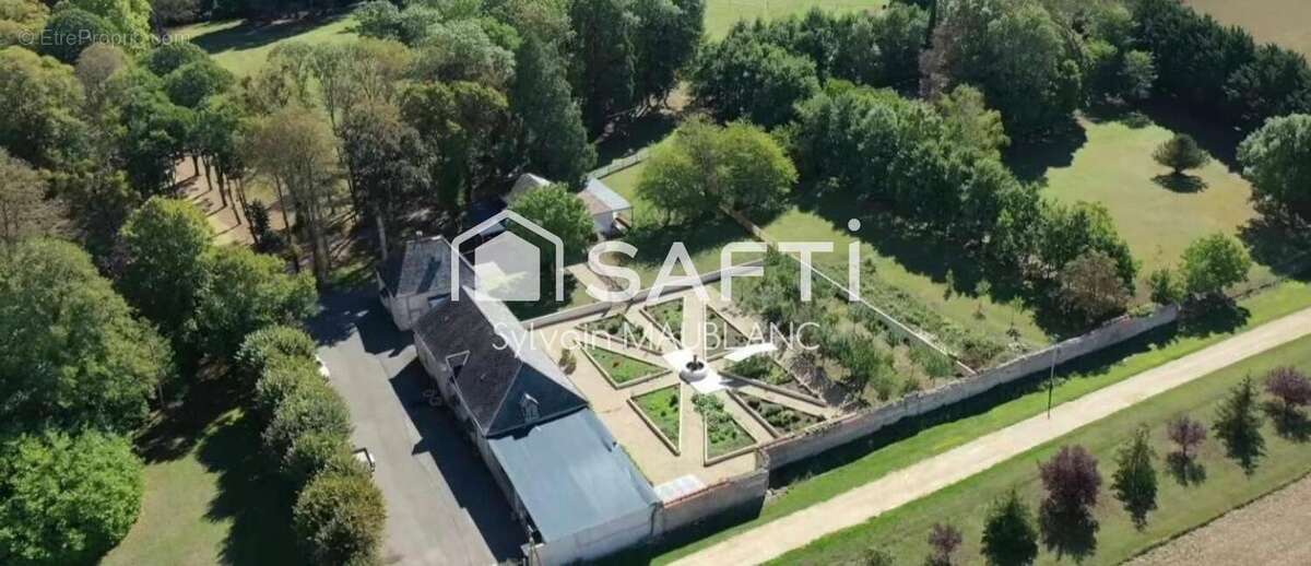 Photo 3 - Maison à CHARENTONNAY