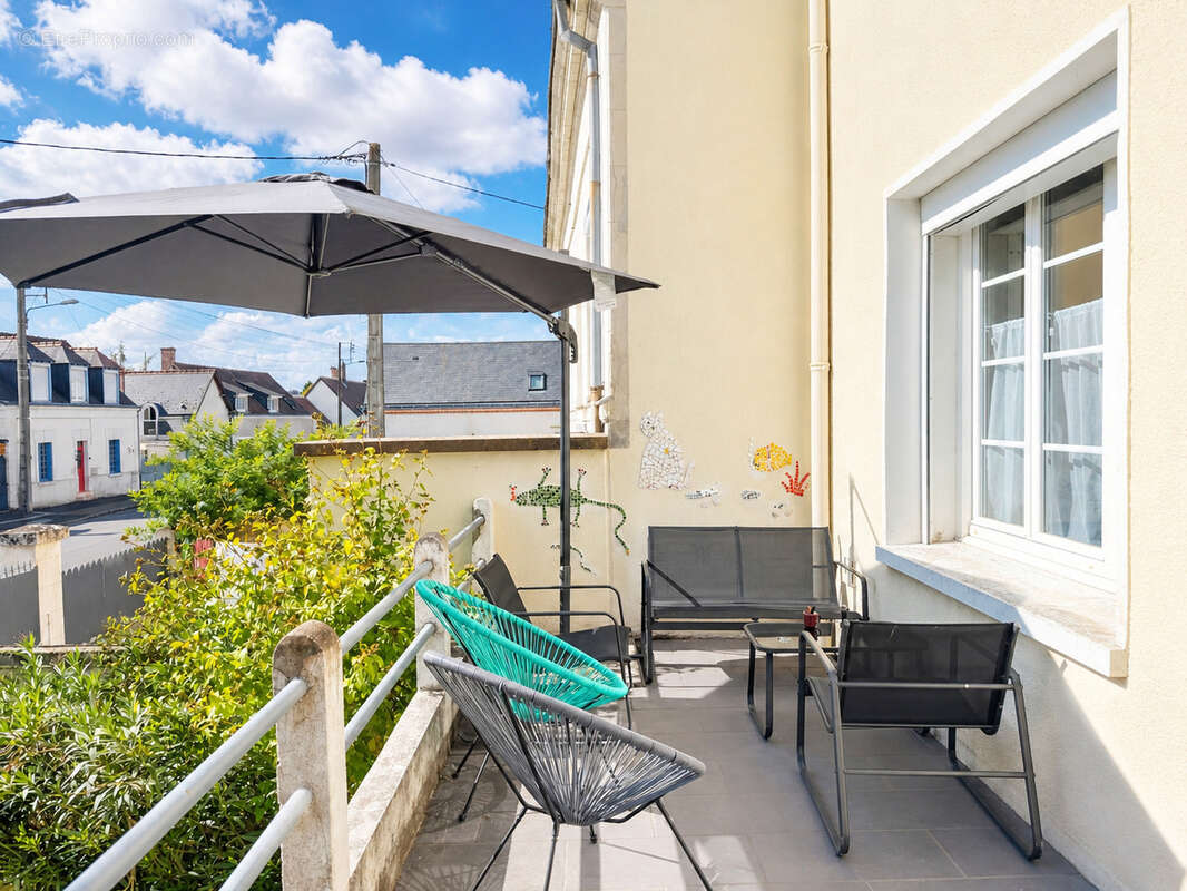 Maison à BLERE