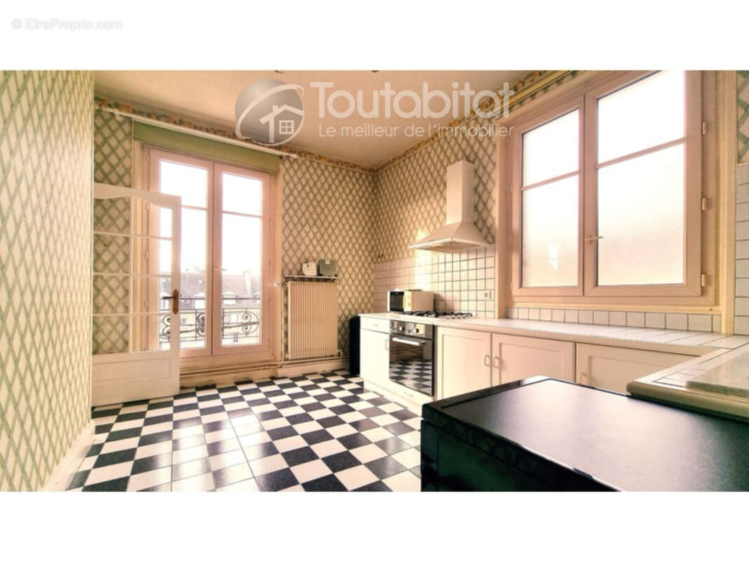 Appartement à CHARLEVILLE-MEZIERES