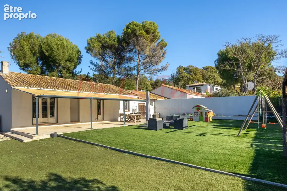 Secteur 12ème Maison individuelle de plain-pied T4 avec dépendances sur un terrain de 1 360 m2 - photo 2