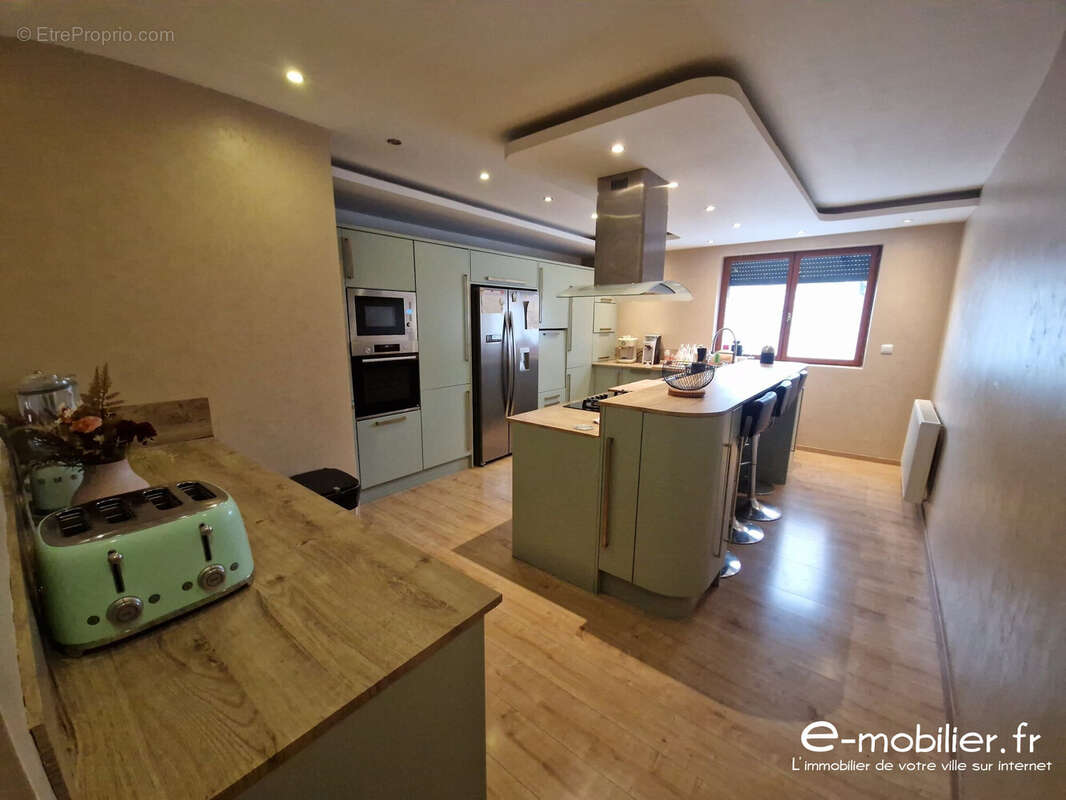 Maison à MARCELCAVE