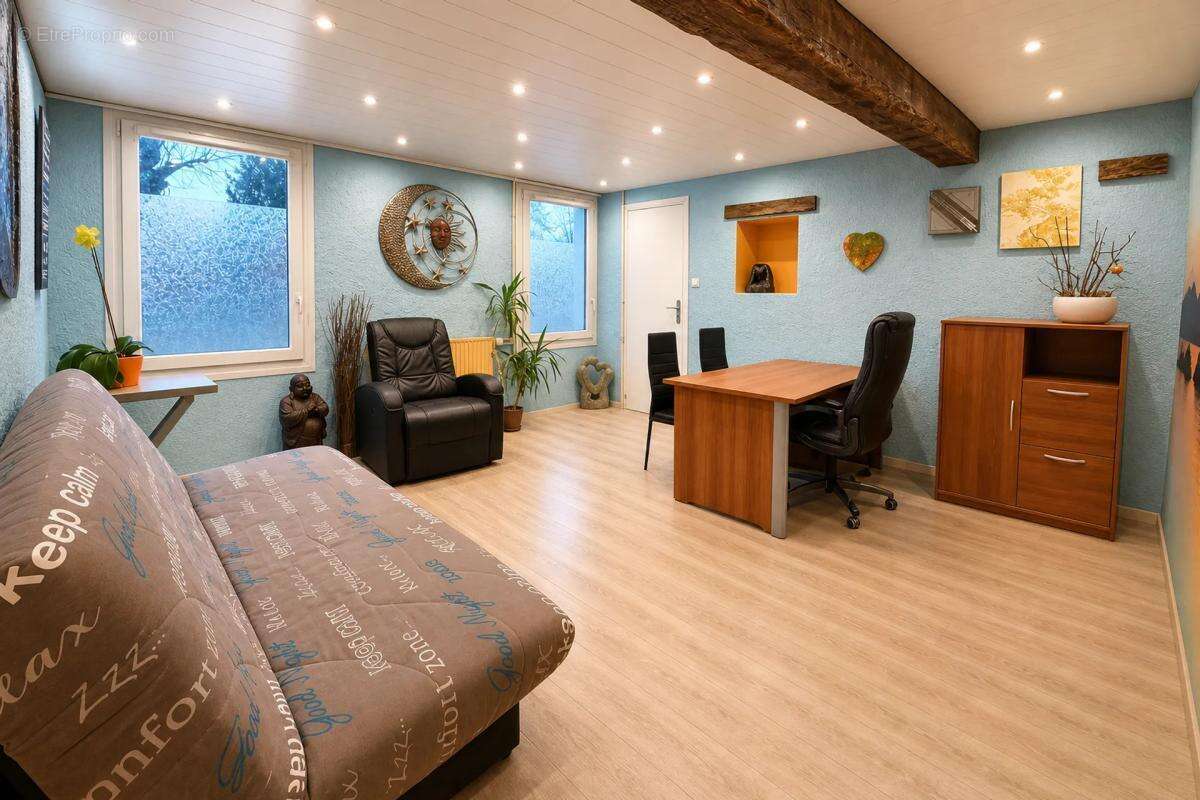 Les abrets-en-dauphiné (38490) – propriété atypique – 335 m² - photo 20