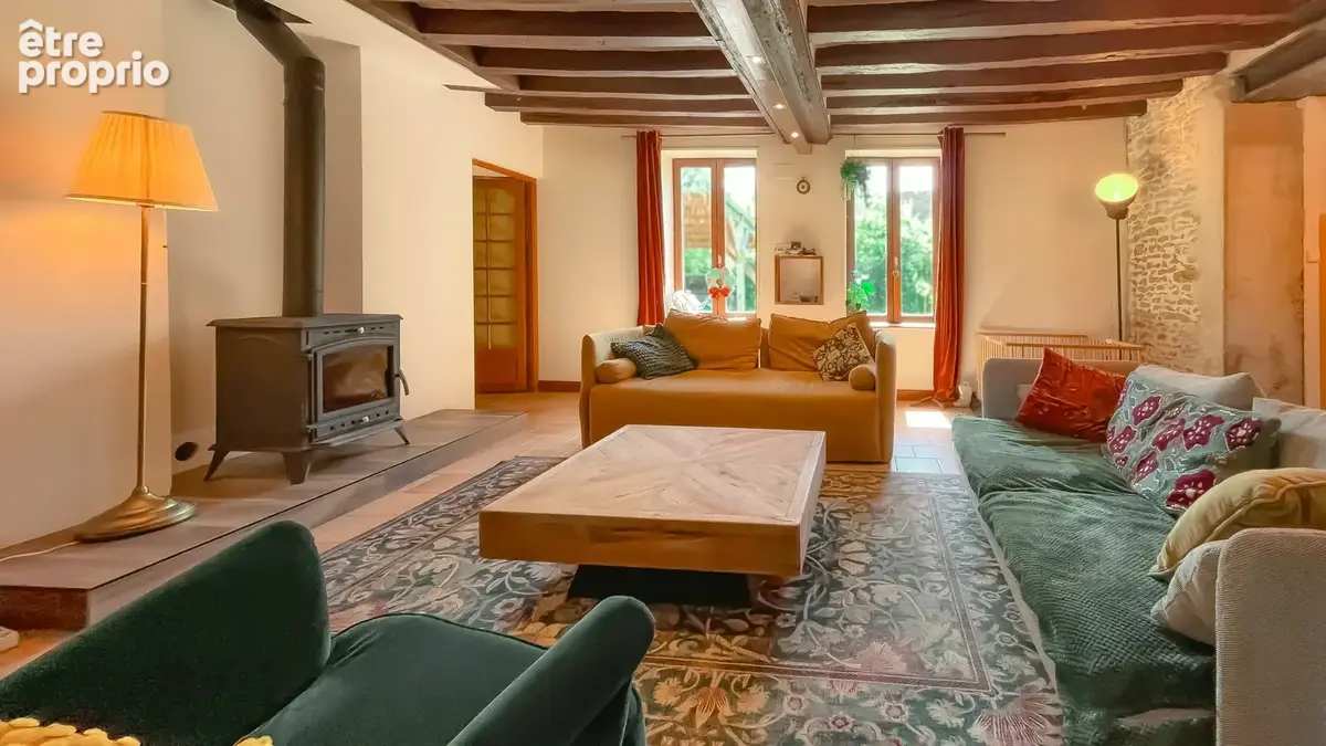 Maison T9 de 206 m2 avec jardin, cave, serre et garages - Courcebœufs - photo 7