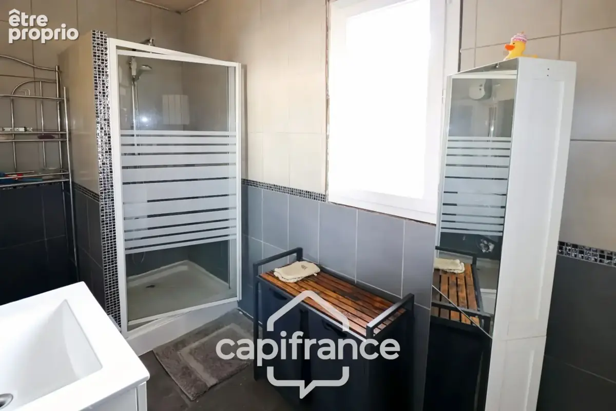 Maison à vendre 7 pièces LA CADIERE D'AZUR (83) - photo 19