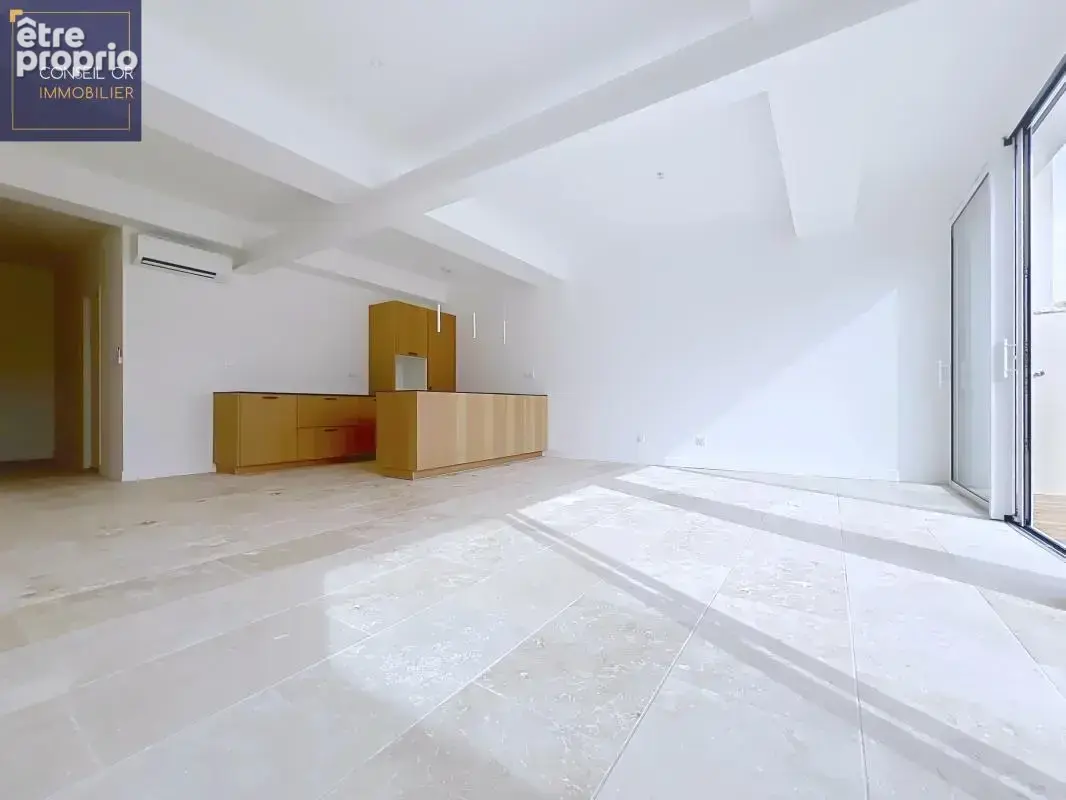 Maison 100 m² entièrement rénovée – 3 chambres, garage et jardin - photo 3