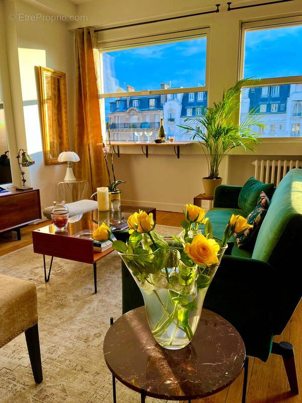 Appartement à PARIS-15E