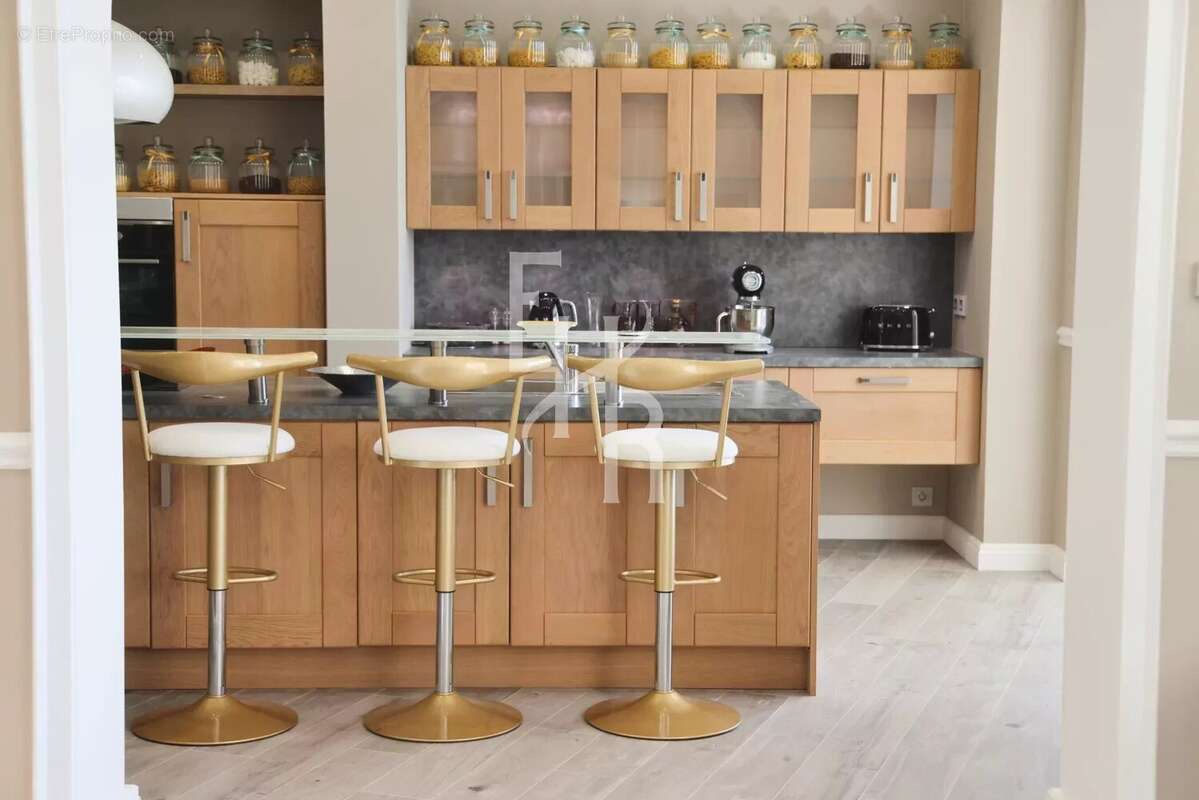 Maison à MANDELIEU-LA-NAPOULE