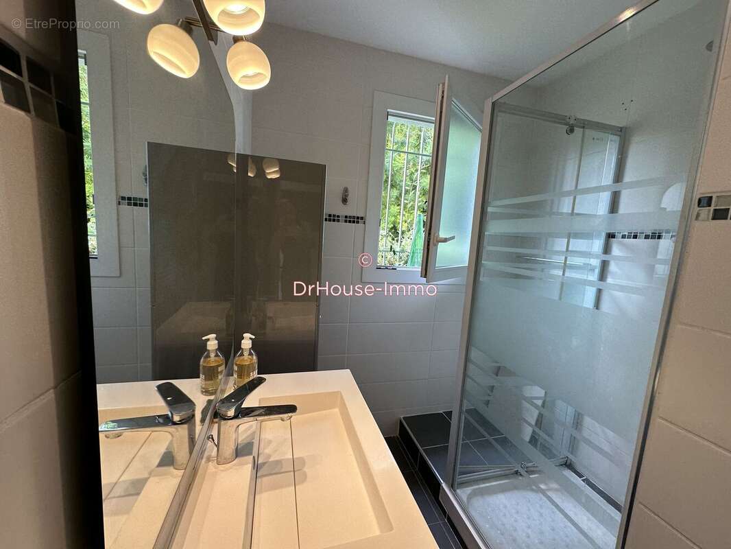 Maison 114 m² à Agde  - photo 24