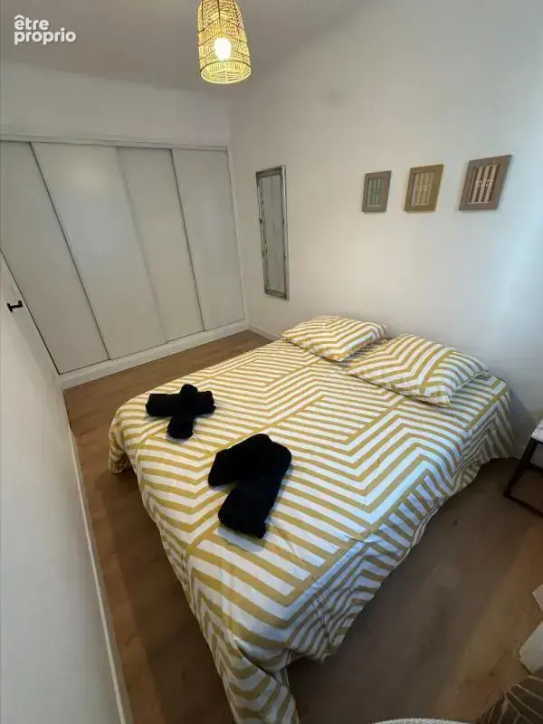 30.GARD.NIMES. Appartement traversant de 62 m² entièrement rénové - photo 7