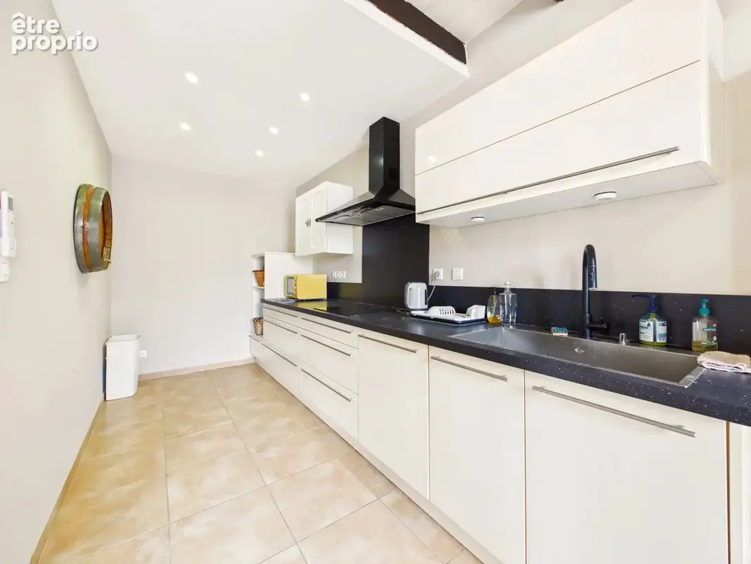 Maison de village avec cachet et dépendance de 136 m² - photo 2