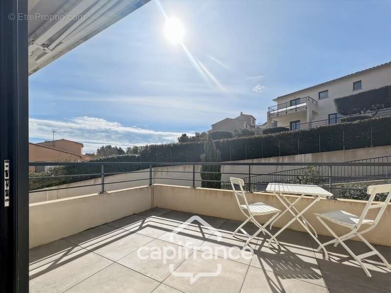 Appartement à BORMES-LES-MIMOSAS