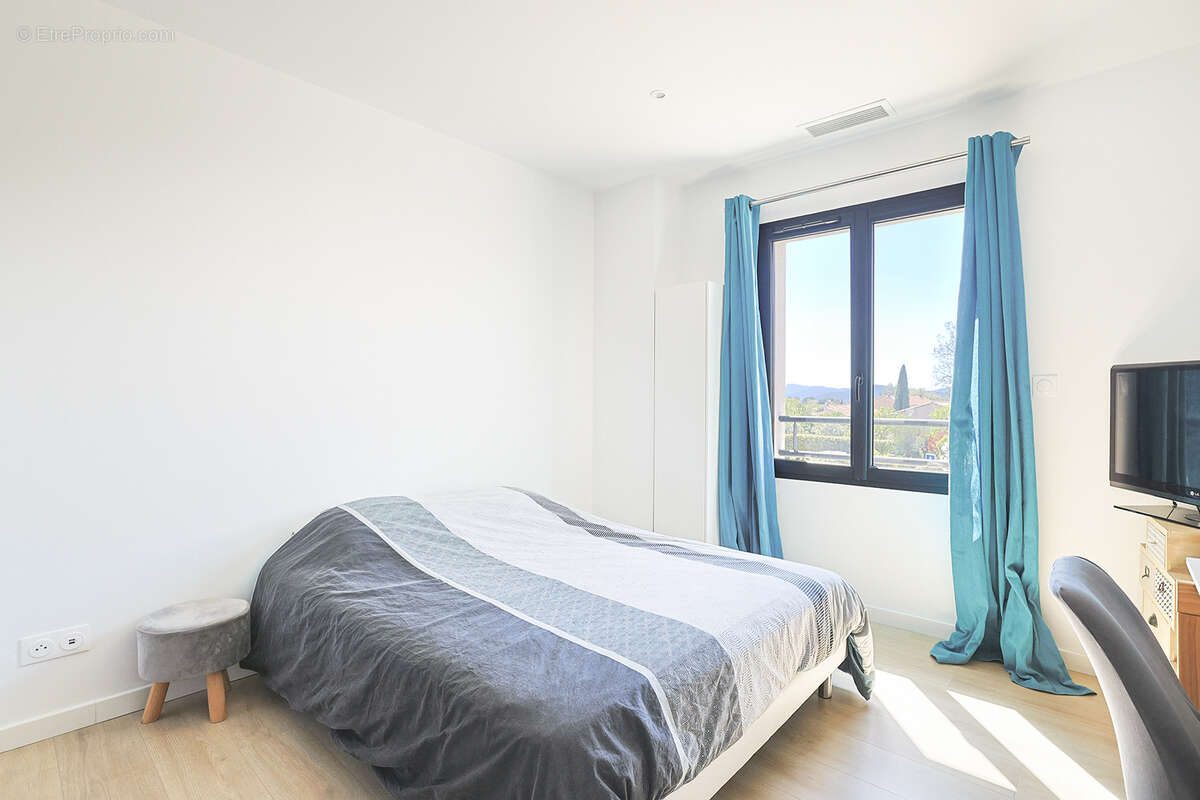 Maison à PUGET-VILLE