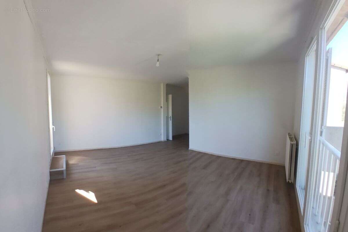 Appartement à AUBAGNE