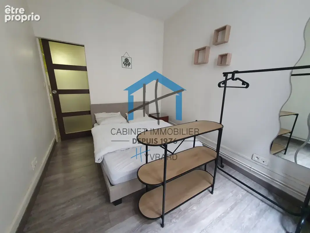Joli F2 meublé et rénové de 41.20 m2 au 1er étage d'une petite copropriété - photo 4