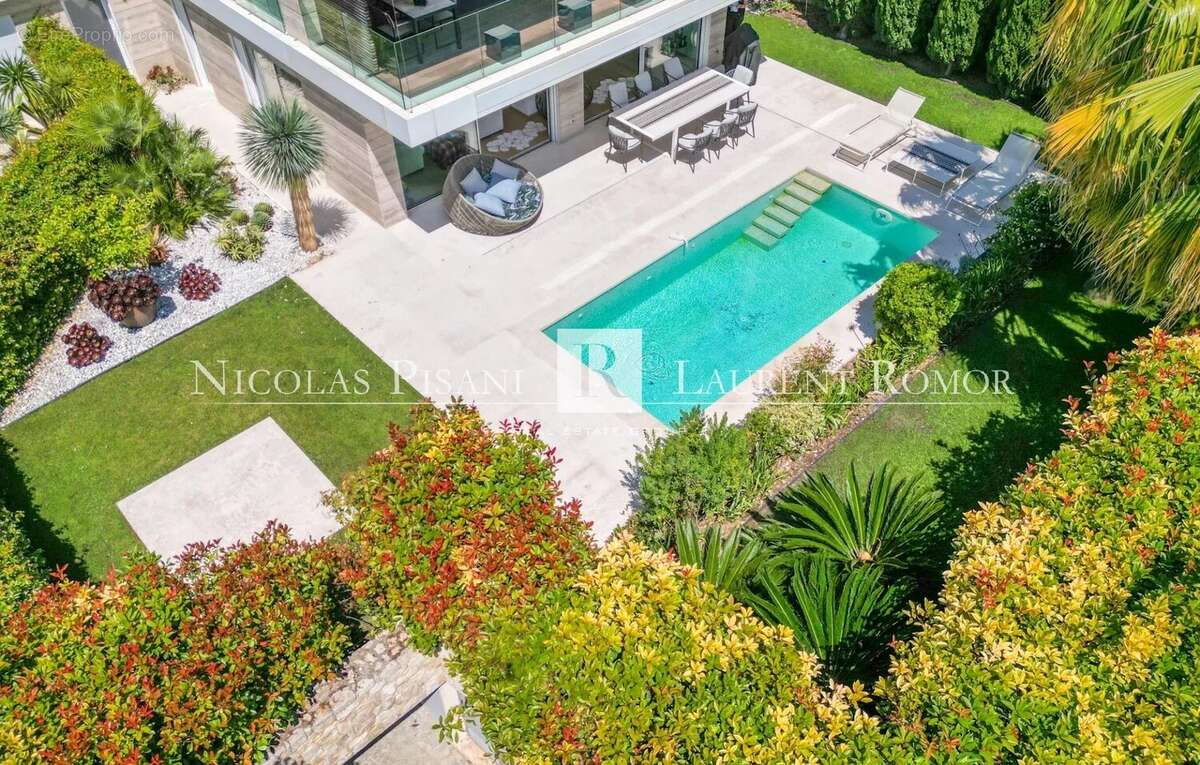 Appartement à BEAULIEU-SUR-MER