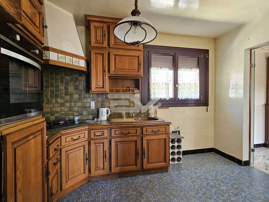 Maison à VAILLY-SUR-AISNE